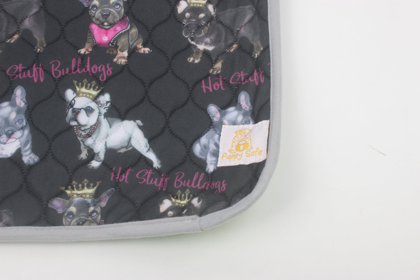 Washable Incubator Mats: Keeping Puppies Dry, Clean, and Comfortable